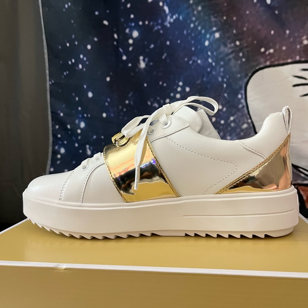 New Michael Kors Emmet strap lace up sneakers